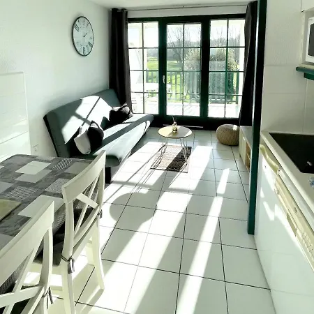 Apartment D'une Avec Piscine Partagee Et Jardin Amenage A Talmont Hilaire A 1 Km De La Saint-Hilaire-de-Talmont